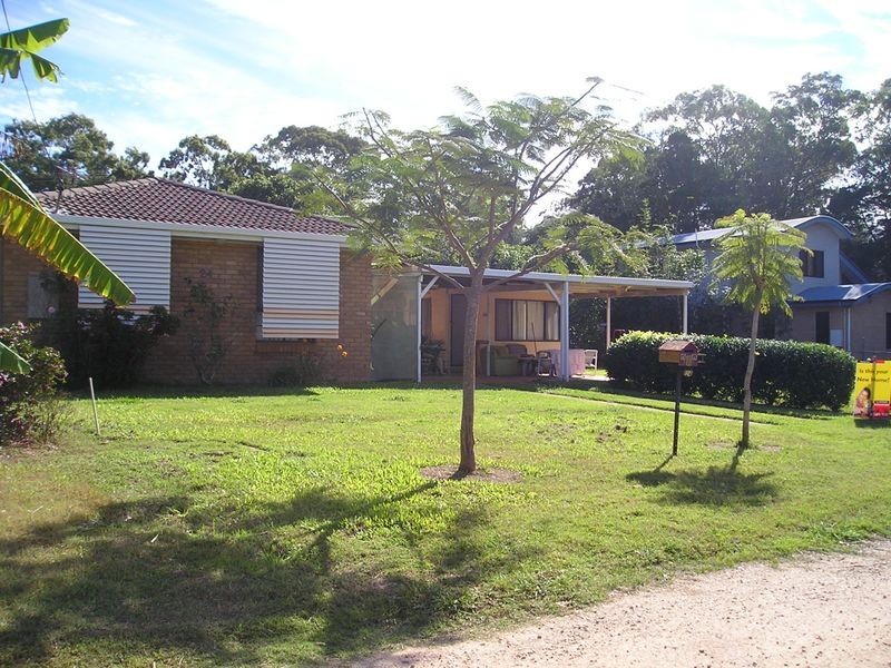 24 Kingfisher Street, Coochiemudlo Island QLD 4184