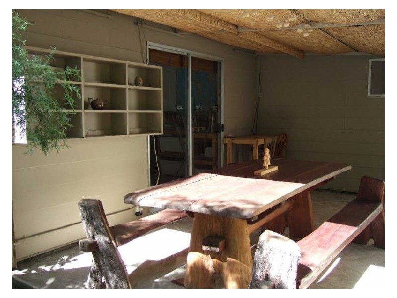 6 Moonah Street, Coochiemudlo Island QLD 4184