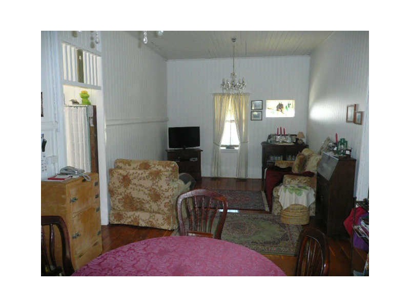 5 Carefree, Coochiemudlo Island QLD 4184