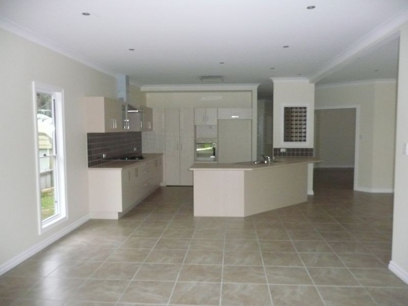 9 Phillips Street, Coochiemudlo Island QLD 4184