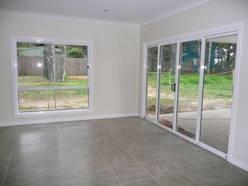 9 Phillips Street, Coochiemudlo Island QLD 4184