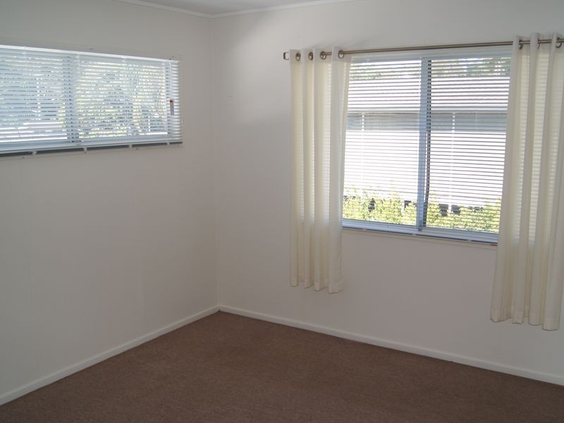 5 Orange Grove, Coochiemudlo Island QLD 4184