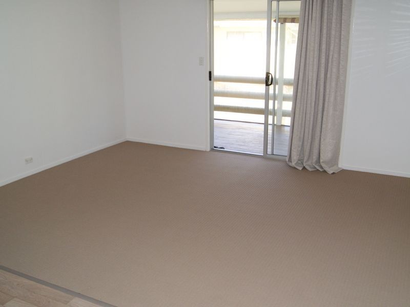 5 Orange Grove, Coochiemudlo Island QLD 4184