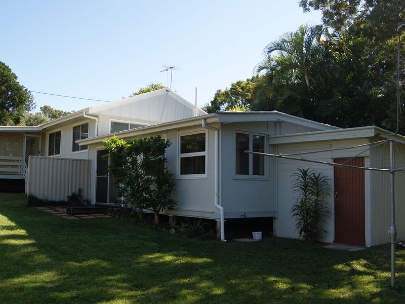 5 Orange Grove, Coochiemudlo Island QLD 4184