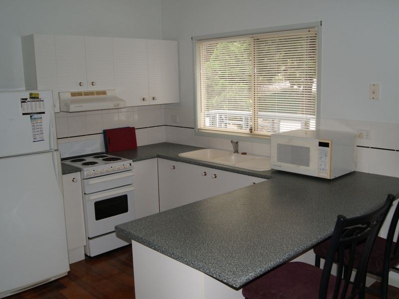 14 Merindah Street, Coochiemudlo Island QLD 4184