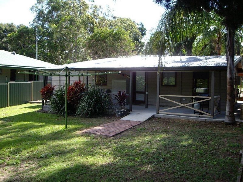 15 Merindah, Coochiemudlo Island QLD 4184