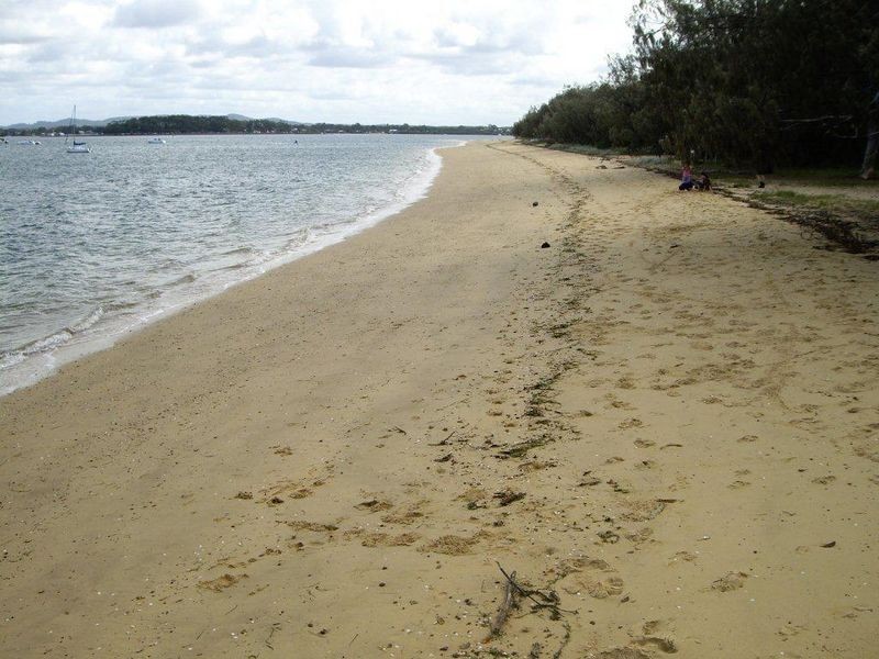 15 Merindah, Coochiemudlo Island QLD 4184