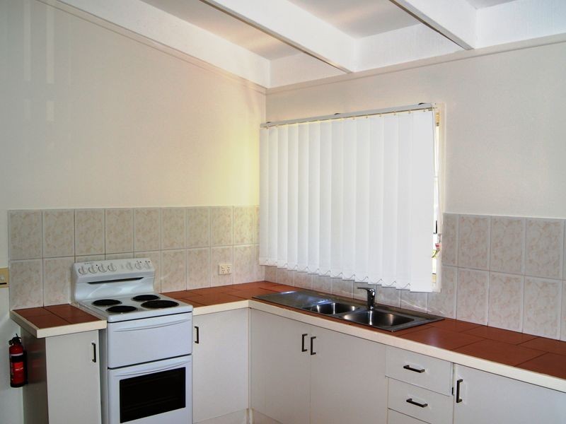 8 Orange Grove, Coochiemudlo Island QLD 4184