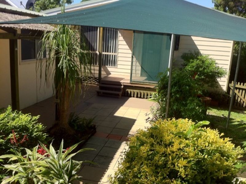 8 Orange Grove, Coochiemudlo Island QLD 4184