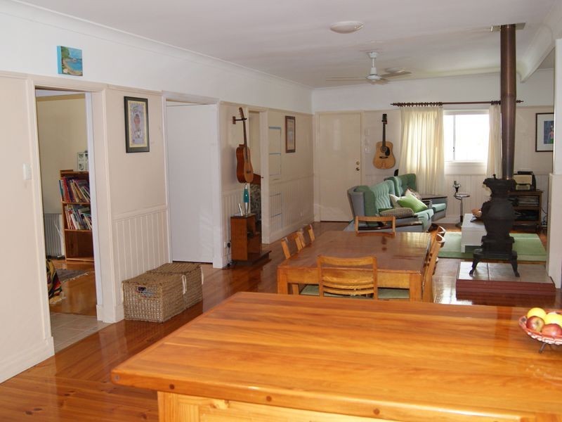 7 Ross, Coochiemudlo Island QLD 4184