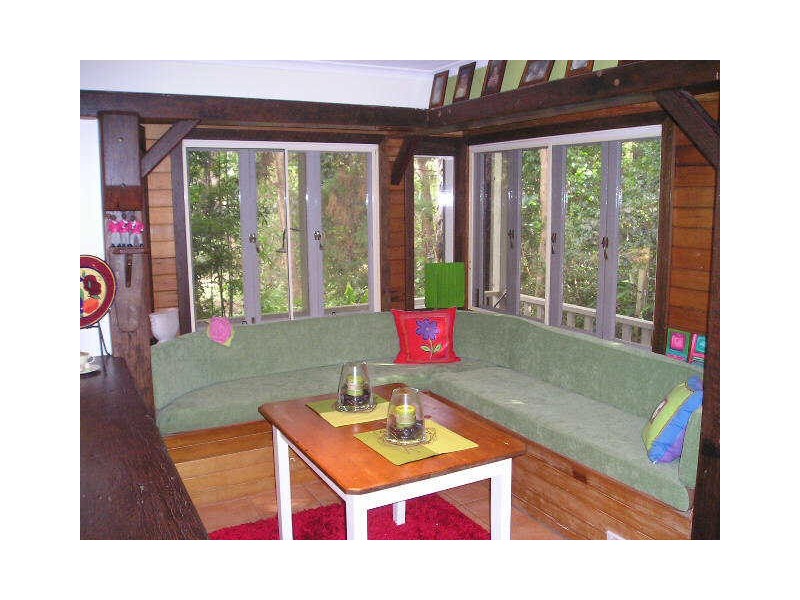 21 Aminya Street, Coochiemudlo Island QLD 4184