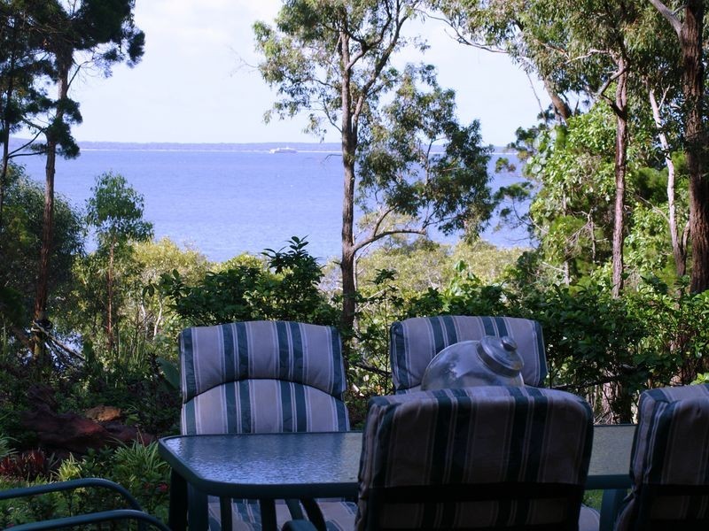 1 Flinders Street, Coochiemudlo Island QLD 4184