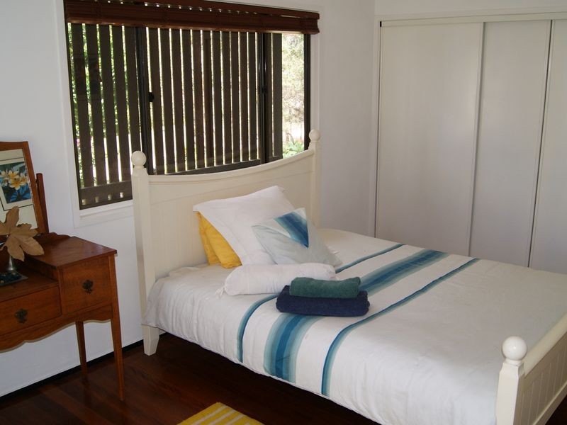 1 Flinders Street, Coochiemudlo Island QLD 4184