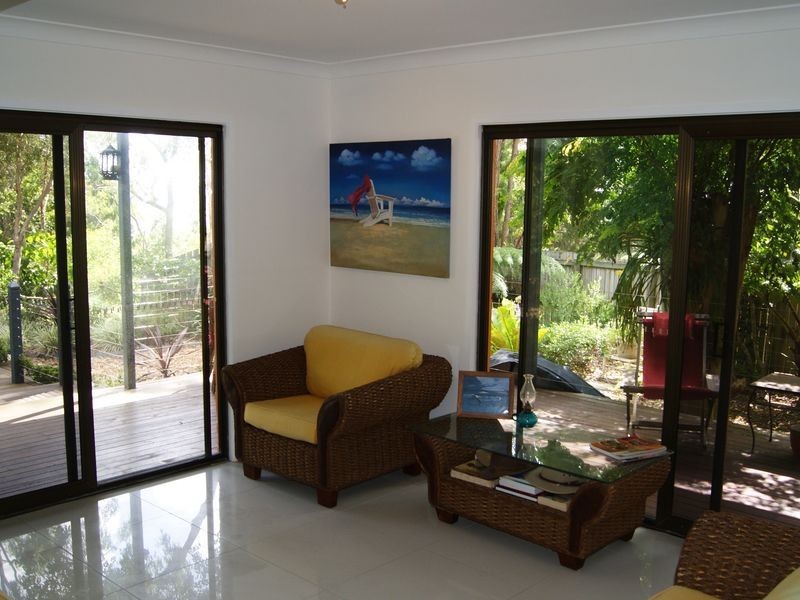 1 Flinders Street, Coochiemudlo Island QLD 4184