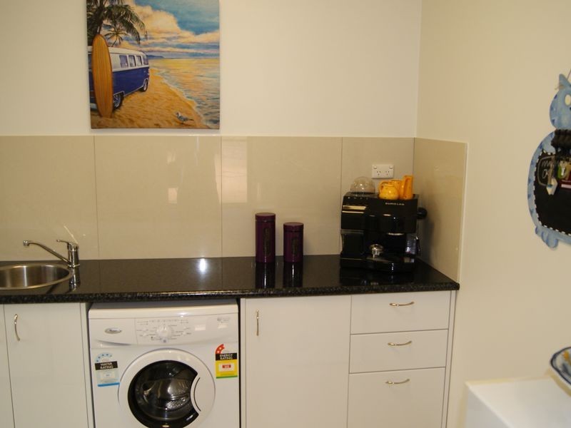 1 Flinders Street, Coochiemudlo Island QLD 4184