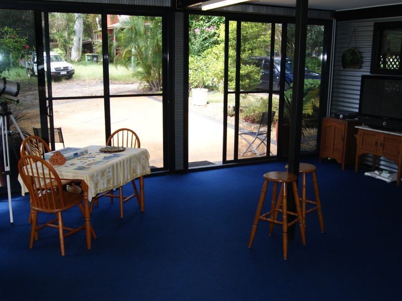 1 Flinders Street, Coochiemudlo Island QLD 4184