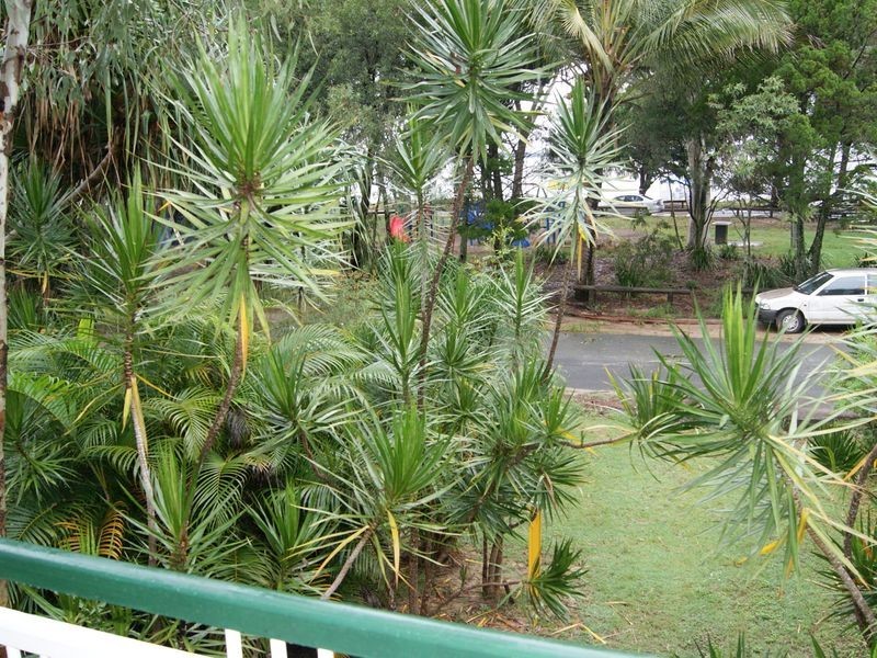 24 Victoria Parade, Coochiemudlo Island QLD 4184