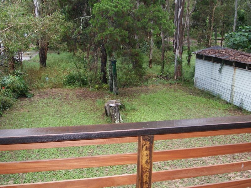 24 Victoria Parade, Coochiemudlo Island QLD 4184