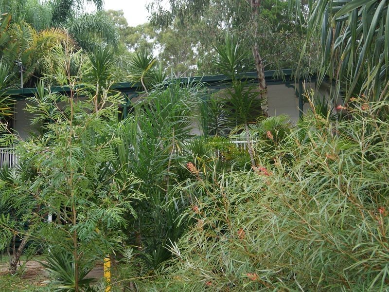 24 Victoria Parade, Coochiemudlo Island QLD 4184