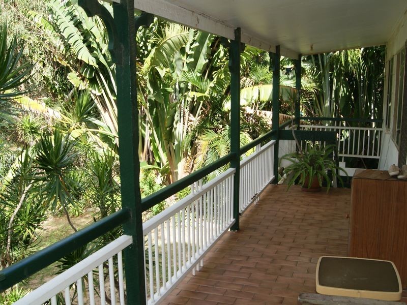 24 Victoria Parade, Coochiemudlo Island QLD 4184