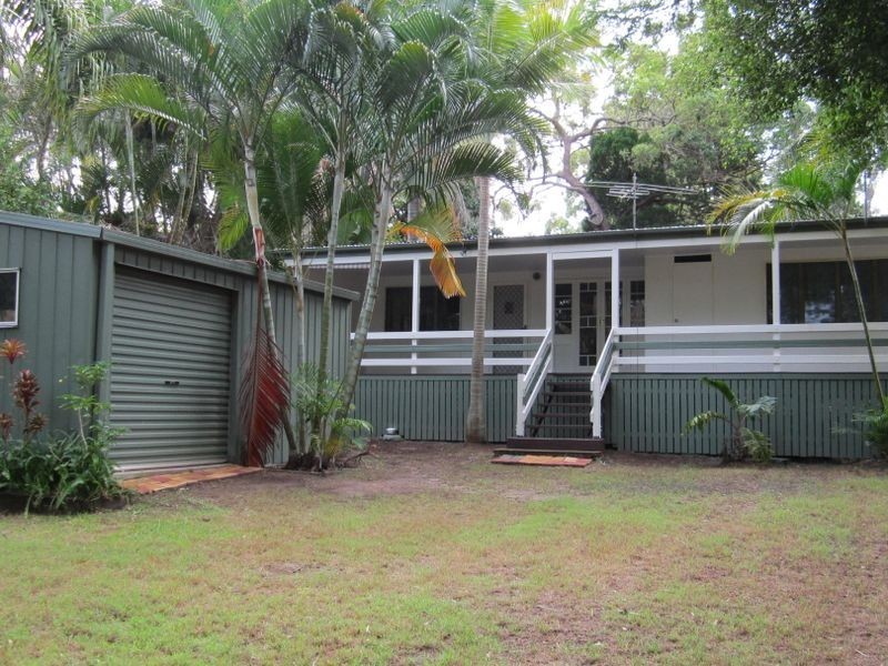10 Ross, Coochiemudlo Island QLD 4184