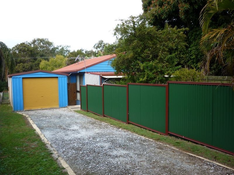 17 Orange Grove Street, Coochiemudlo Island QLD 4184