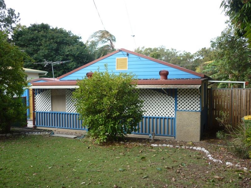 17 Orange Grove Street, Coochiemudlo Island QLD 4184