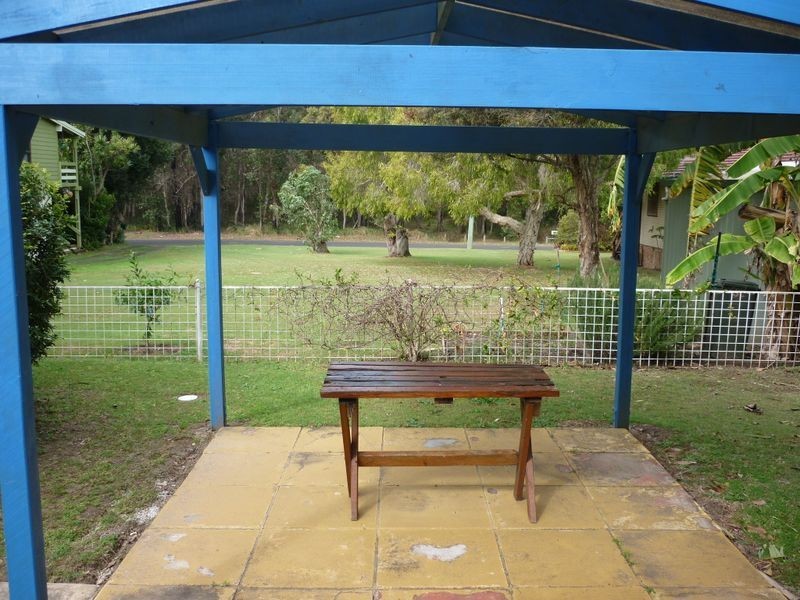 17 Orange Grove Street, Coochiemudlo Island QLD 4184