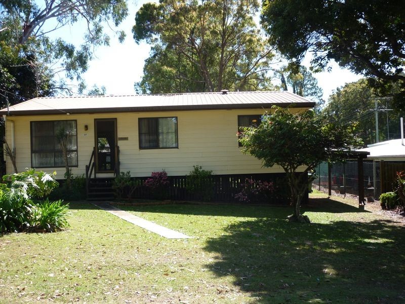 27 Perulpa Street, Coochiemudlo Island QLD 4184