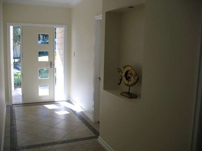 9 Phillips Street, Coochiemudlo Island QLD 4184