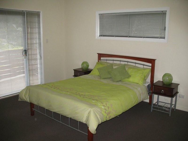 9 Phillips Street, Coochiemudlo Island QLD 4184