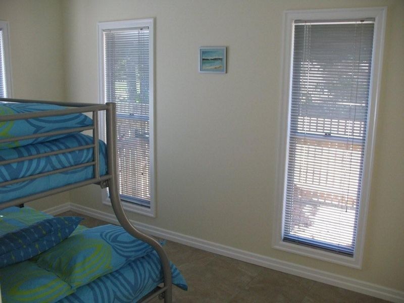 9 Phillips Street, Coochiemudlo Island QLD 4184