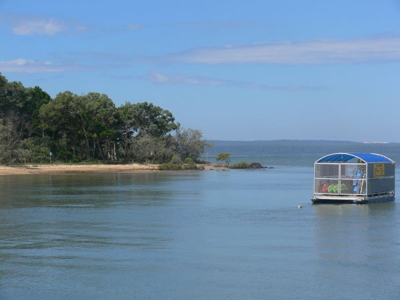 11 Carefree Street, Coochiemudlo Island QLD 4184