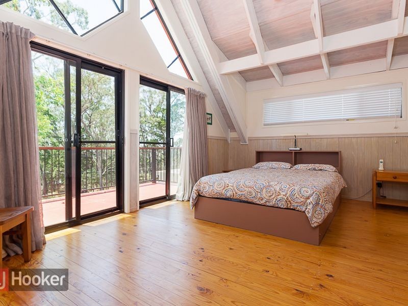 206 Victoria Parade, Coochiemudlo Island QLD 4184