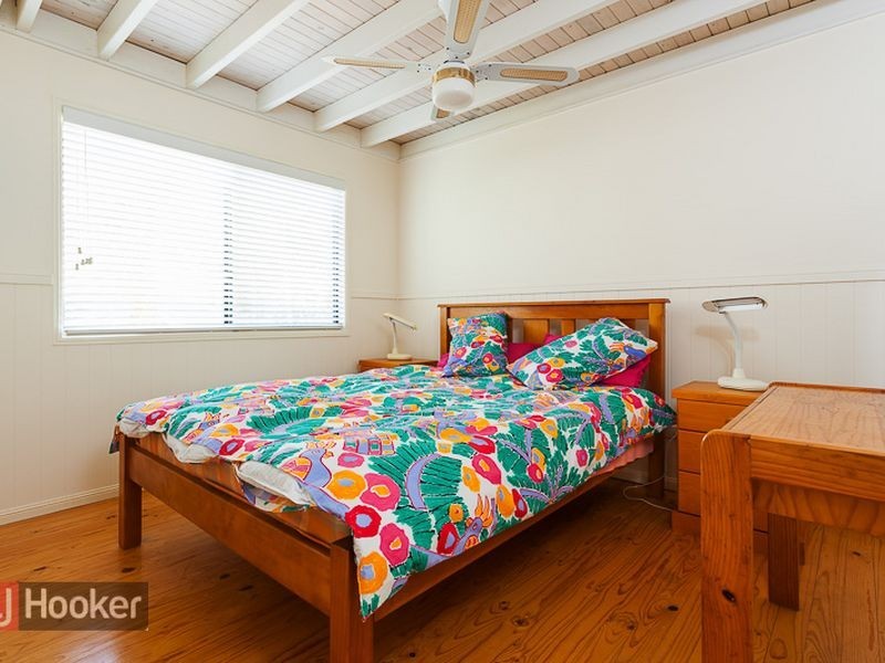 206 Victoria Parade, Coochiemudlo Island QLD 4184