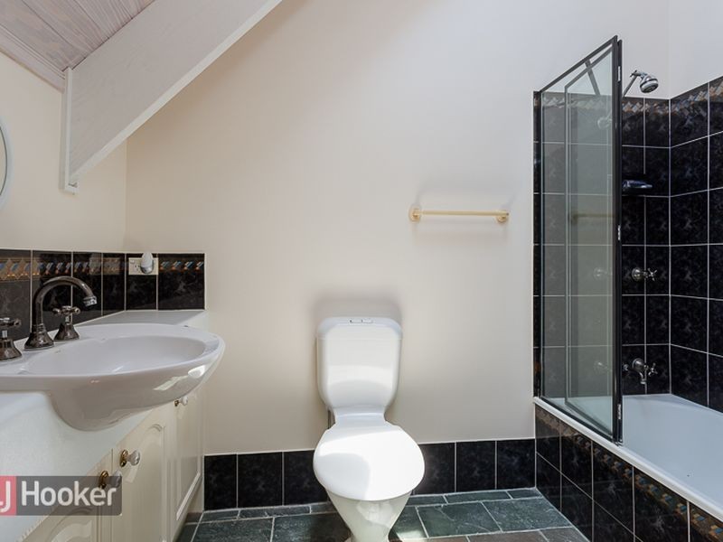 206 Victoria Parade, Coochiemudlo Island QLD 4184