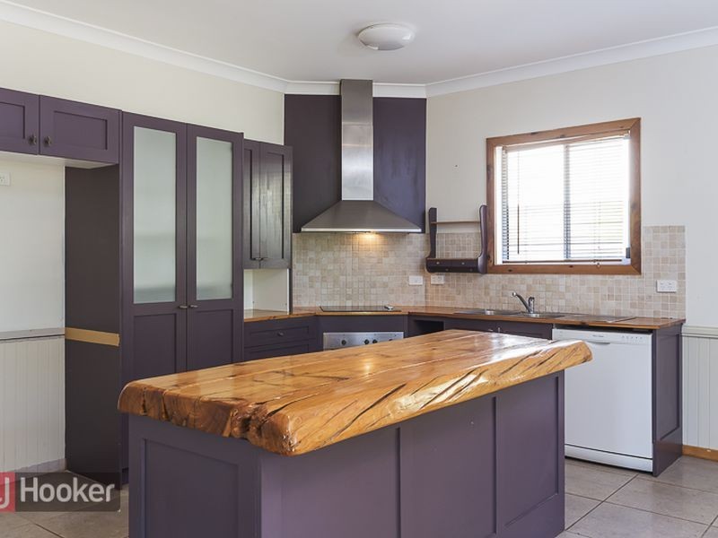 14 James Street, Coochiemudlo Island QLD 4184