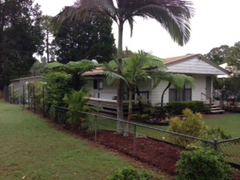 33 Capembah Street, Coochiemudlo Island QLD 4184