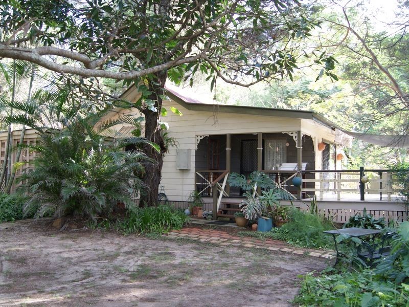 92 Elizabeth Street, Coochiemudlo Island QLD 4184