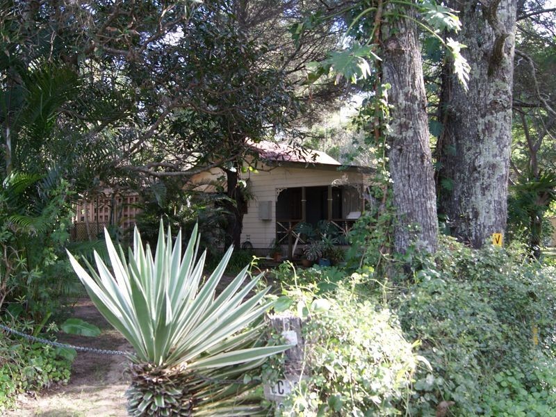 92 Elizabeth Street, Coochiemudlo Island QLD 4184