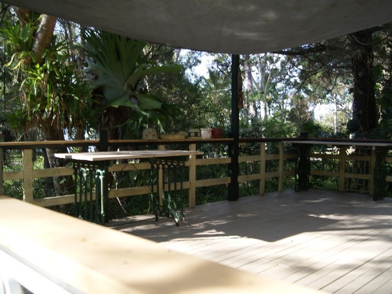 92 Elizabeth Street, Coochiemudlo Island QLD 4184