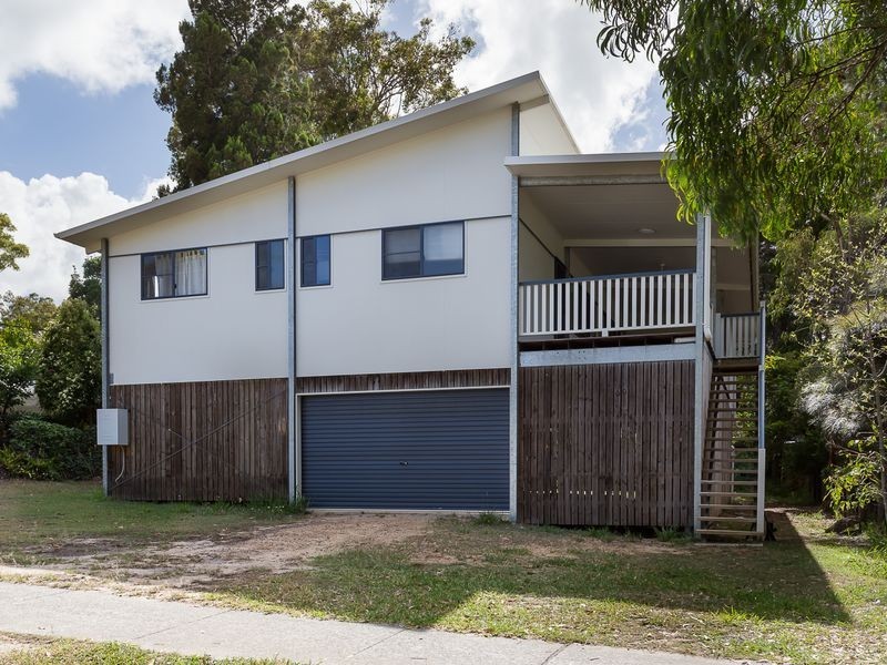 19 Elizabeth Street, Coochiemudlo Island QLD 4184