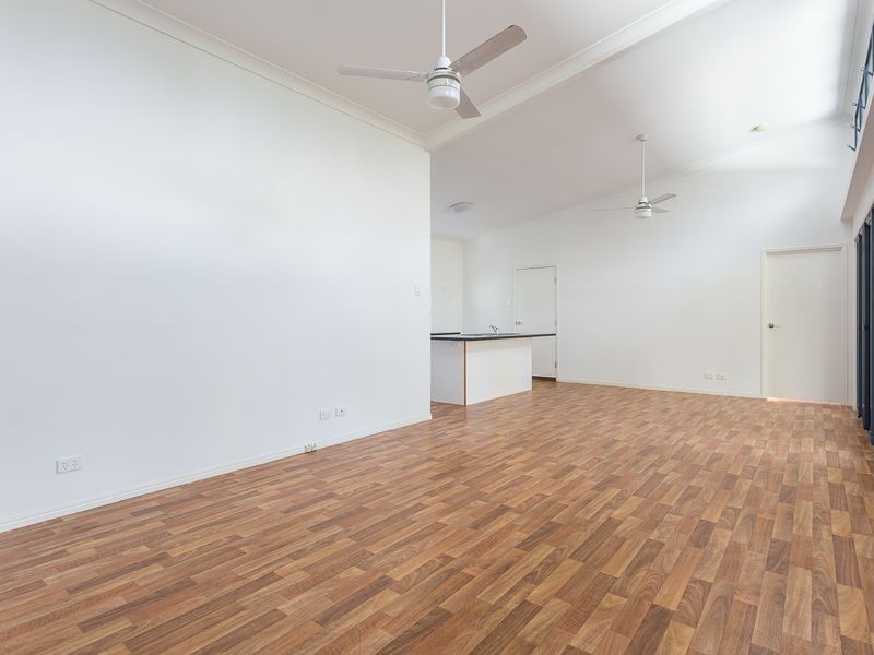 19 Elizabeth Street, Coochiemudlo Island QLD 4184