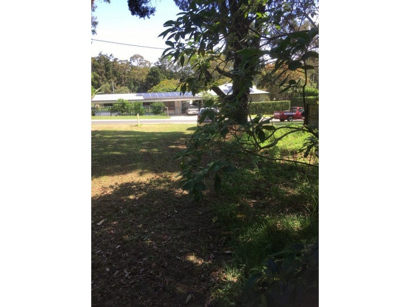 16 MERINDAH, Coochiemudlo Island QLD 4184