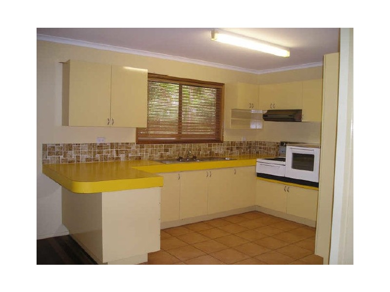 25 Perulpa Street, Coochiemudlo Island QLD 4184