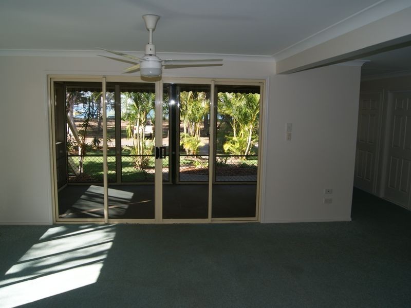 32 Victoria Parade, Coochiemudlo Island QLD 4184