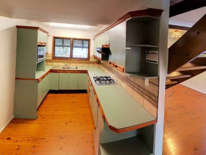 3 Dawn Street, Coochiemudlo Island QLD 4184