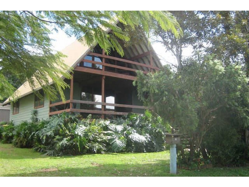 3 Dawn Street, Coochiemudlo Island QLD 4184