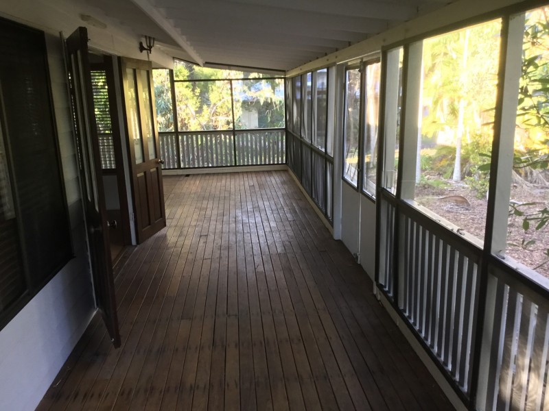 13 EROBIN STREET, Coochiemudlo Island QLD 4184