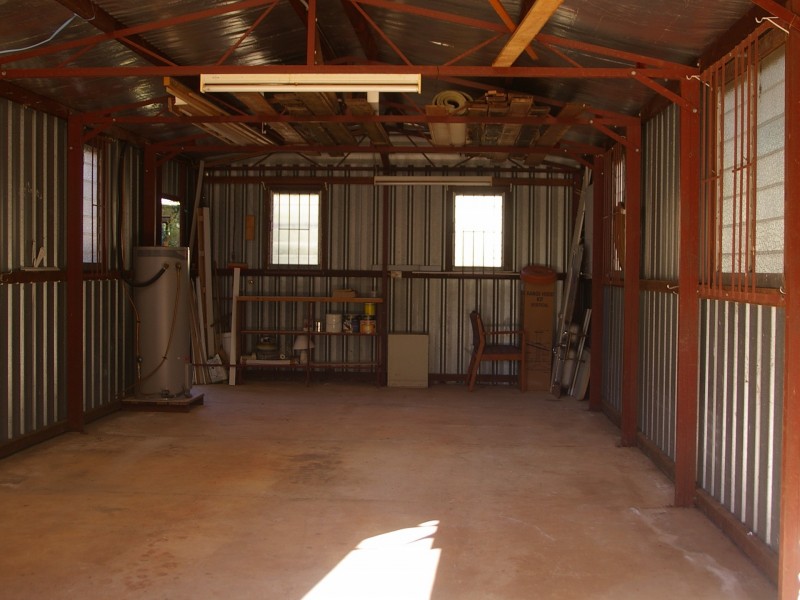 1 Oakes Street, Coochiemudlo Island QLD 4184